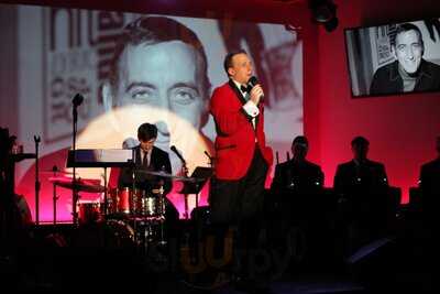 Tony Starlight Showroom