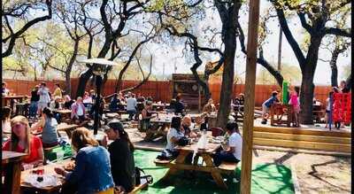 Oakwood Bbq & Beer Garden