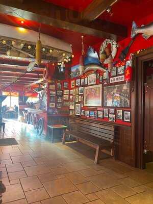 Capurro's Restaurant And Bar