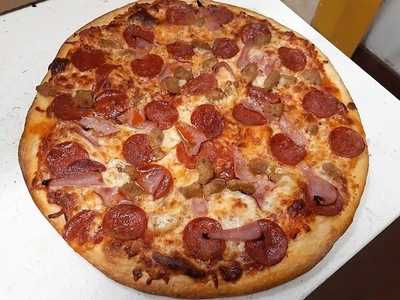 Giovanni's Pizza And Pastas