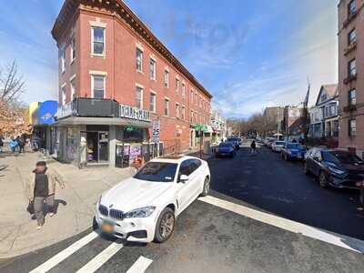 Aks Halal Grill & Grocery