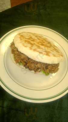 Ying's Teahouse And Yum Yum