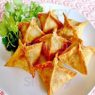 Ying's Teahouse And Yum Yum