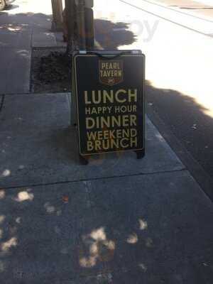 Pearl Tavern