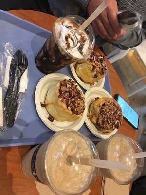 Cinnabon