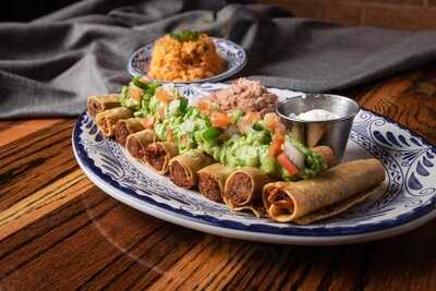 Julios Mexican Food (west)