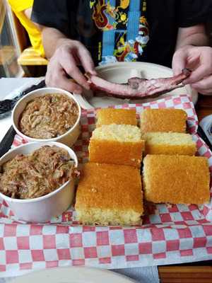 Capt. Len's City Barbecue