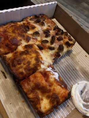 Blackjack Pizza & Salads