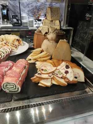 La Stampa Ristorante Italiano