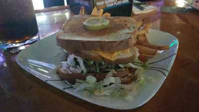 The Yard Line Lounge