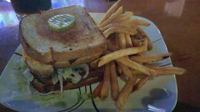 The Yard Line Lounge