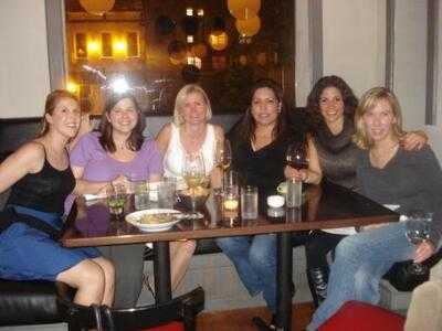 Vinoteca Wine Bar & Bistro