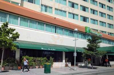 Marina's Bar & Grill