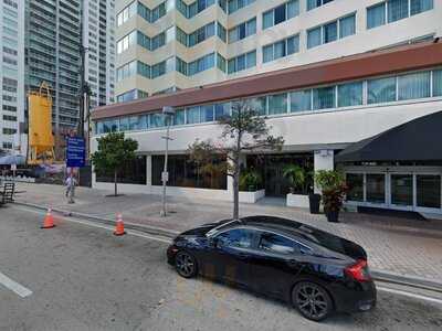 Marina's Bar & Grill