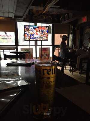 Cavanaugh's Restaurant & Bar