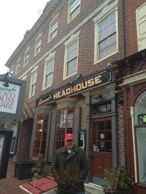 Cavanaugh's Restaurant & Bar