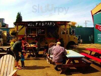 Wolf & Bear's
