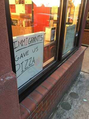 Scottie's Pizza Parlor