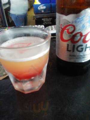 Bert And Den's Grille