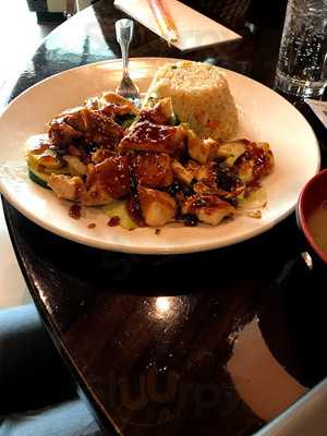 Nikko Japanese Restaurant & Sushi Bar