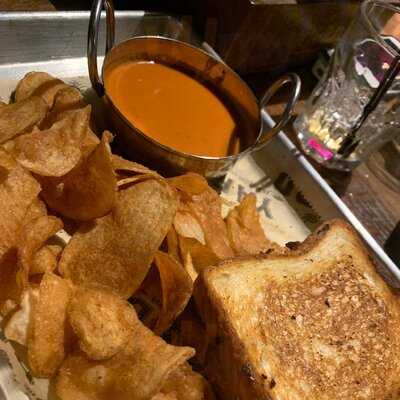 The Yard Gastropub - Robinson