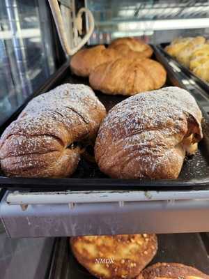 Sergio's Bakery And Cafe