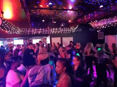 Nobles Bar And Grill