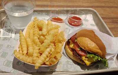 Shake Shack South Lake Union