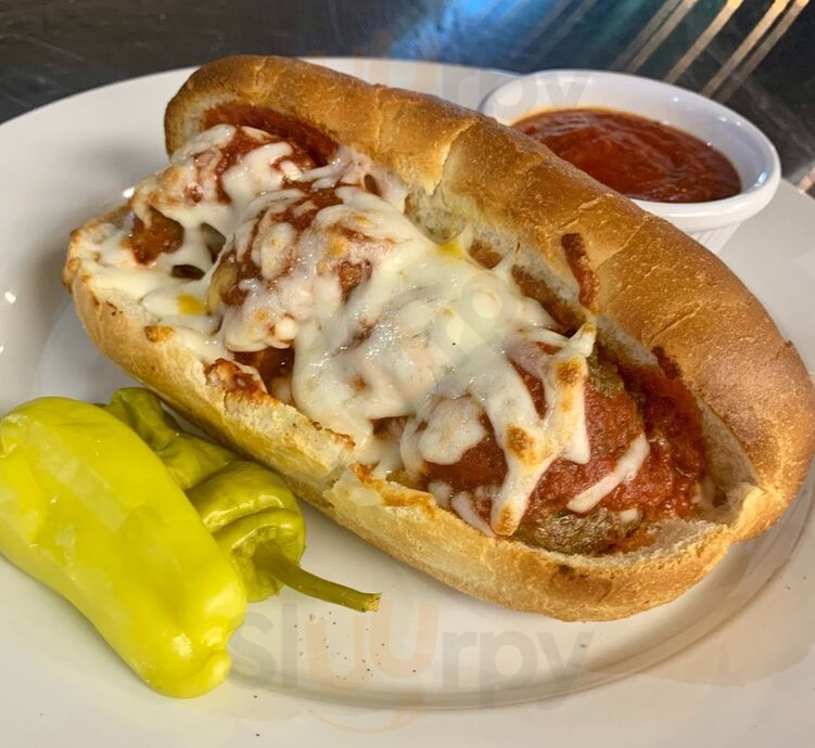 Louie's Pizza And Catering