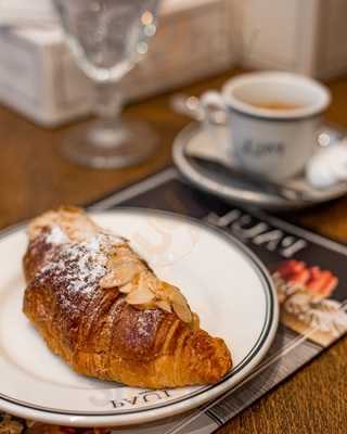 Paul French Bakery And Cafe- Franklin Square