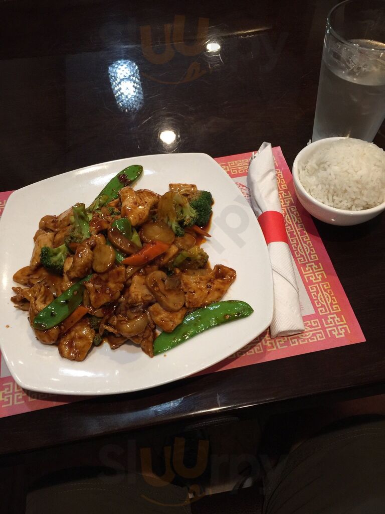 14th St Cafe Asian Bistro