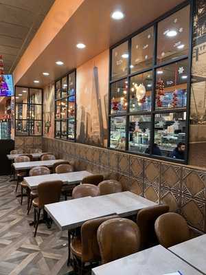 Stage Door Delicatessen