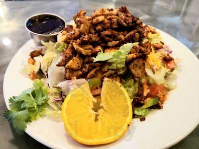 Illusions Bar & Grill