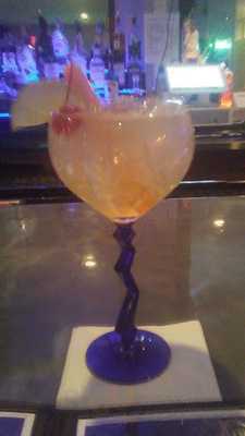 Illusions Bar & Grill