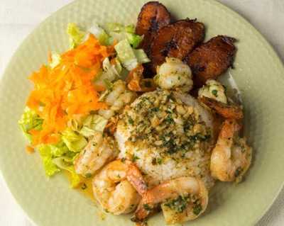 10:02 Lounge & Restaurant