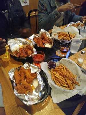 Rockside Tavern Bar & Grill