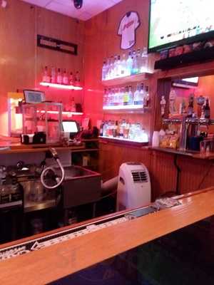 Rockside Tavern Bar & Grill