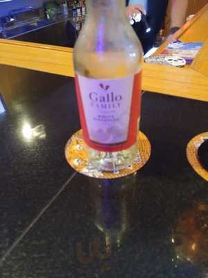 Rockside Tavern Bar & Grill