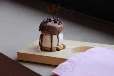 Peteybird Ice Cream Sandwiches