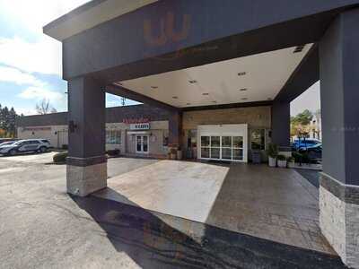 Victory Bar And Grill