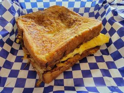 Everyday's A Sunday & Cafe