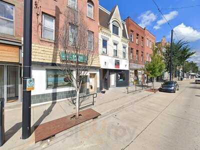 Everyday's A Sunday & Cafe