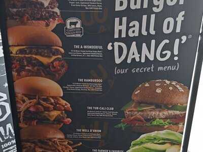 Mooyah Burgers, Fries & Shakes