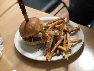 Bronx Burger Bistro