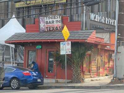 Tiniest Bar In Texas