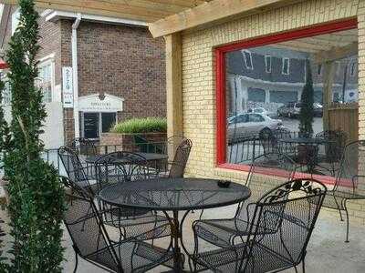 Benchwarmers Sports Grill