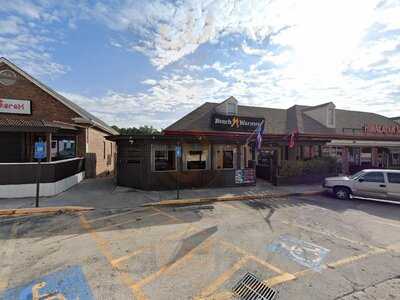 Benchwarmers Sports Grill