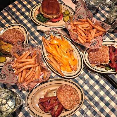 Bill's Bar & Burger
