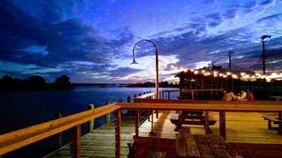 Robin's Wharf Uptown