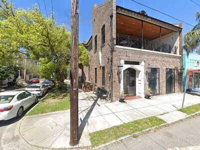 Robin's Wharf Uptown